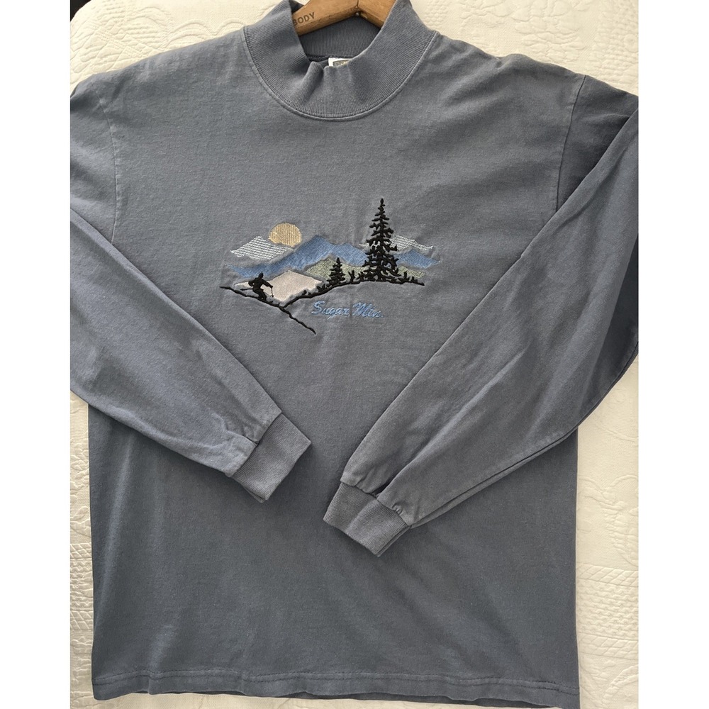 Vintage 90s Sugar Mountain North Carolina Ski T Shirt Tee Long Sleeve Medium